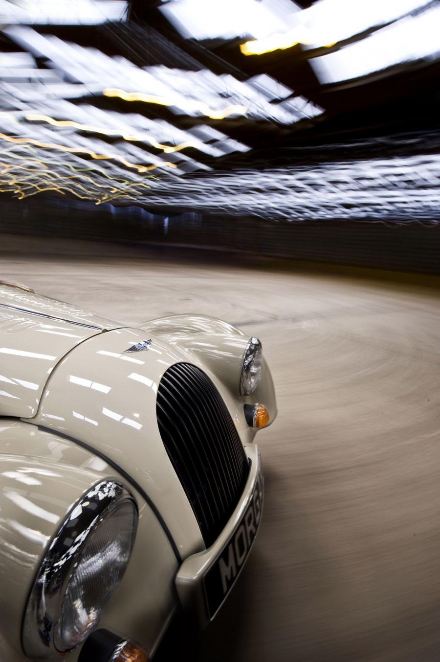 Детали экстерьера Morgan Roadster 2004 года  (фото 13 из 30)